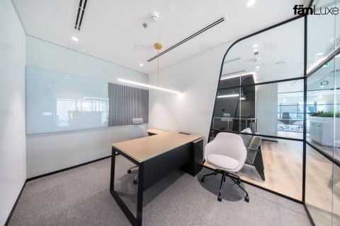 Iroda itt: Dubai, EAE, 160.9 m², azonosító: 687429 - fénykép 9