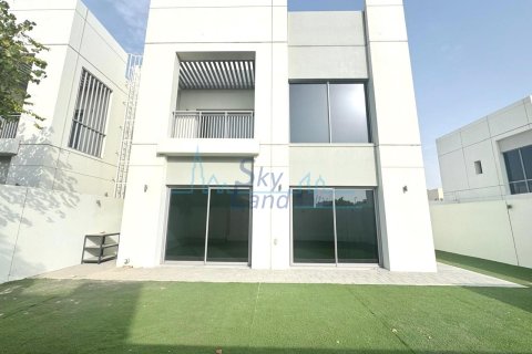 Umm Suqeim, Dubai, UAE의 임대용 빌라 침실 5개, 418.1제곱미터 번호 645512 - 사진 31