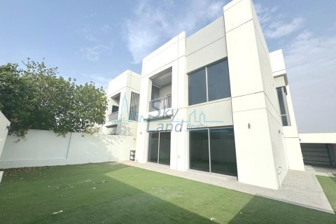 Umm Suqeim, Dubai, UAE의 임대용 빌라 침실 5개, 418.1제곱미터 번호 645512 - 사진 1