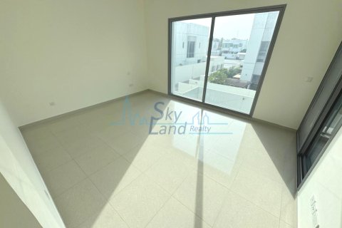 Umm Suqeim, Dubai, UAE의 임대용 빌라 침실 5개, 418.1제곱미터 번호 645512 - 사진 11