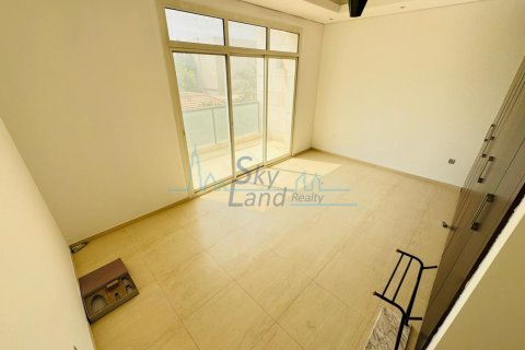 Vila di Umm Suqeim, Dubai, UAE 5 bilik tidur, 418.1 meter persegi № 645511 - foto 23