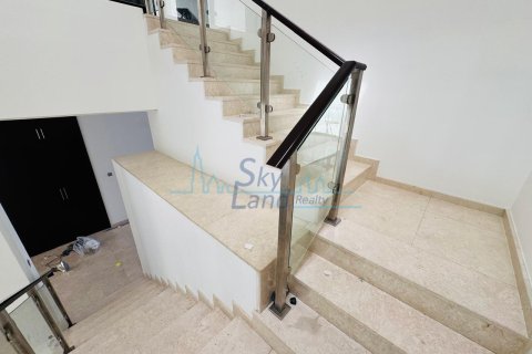 Vila di Umm Suqeim, Dubai, UAE 5 bilik tidur, 418.1 meter persegi № 645511 - foto 9