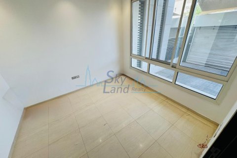 Vila di Umm Suqeim, Dubai, UAE 5 bilik tidur, 418.1 meter persegi № 645511 - foto 6