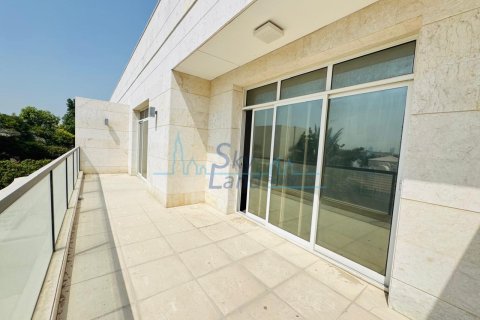 Vila di Umm Suqeim, Dubai, UAE 5 bilik tidur, 418.1 meter persegi № 645511 - foto 27