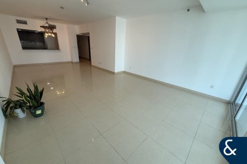 Apartament de închiriat în Jumeirah Lake Towers, Dubai, EAU 3 dormitoare, 225 mp. №668030 - poză 6