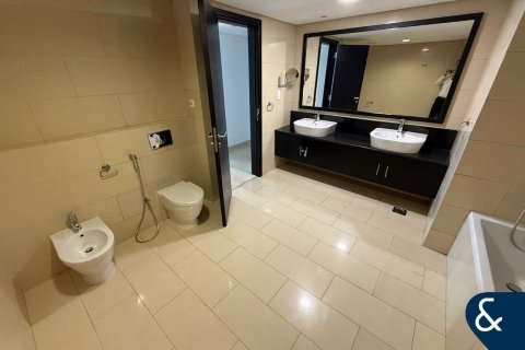 Apartament de închiriat în Jumeirah Lake Towers, Dubai, EAU 3 dormitoare, 225 mp. №668030 - poză 21