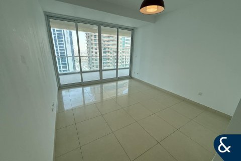 Apartament de închiriat în Jumeirah Lake Towers, Dubai, EAU 3 dormitoare, 225 mp. №668030 - poză 11