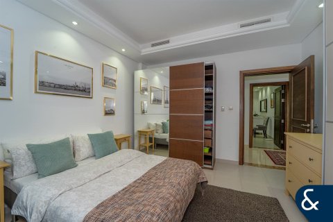 Vila di Living Legends, Dubai, UAE 4 bilik tidur, 267 meter persegi № 668032 - foto 16