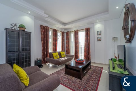 Vila di Living Legends, Dubai, UAE 4 bilik tidur, 267 meter persegi № 668032 - foto 20