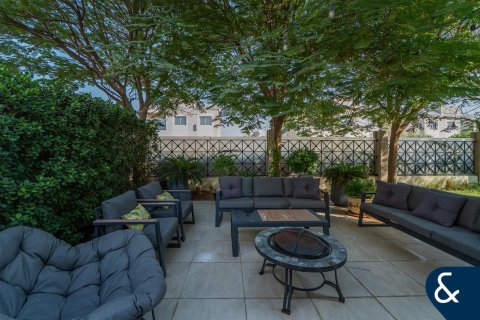 Vila di Living Legends, Dubai, UAE 4 bilik tidur, 267 meter persegi № 668032 - foto 24