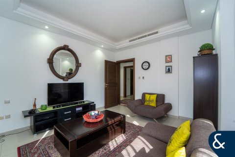 Vila di Living Legends, Dubai, UAE 4 bilik tidur, 267 meter persegi № 668032 - foto 19