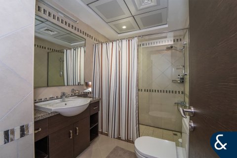 Vila di Living Legends, Dubai, UAE 4 bilik tidur, 267 meter persegi № 668032 - foto 15