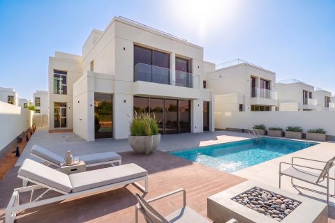 Βίλα σε Jumeirah Islands, Dubai, ΗΑΕ 5 υπνοδωμάτια, 548 τ.μ. Αρ. 766217