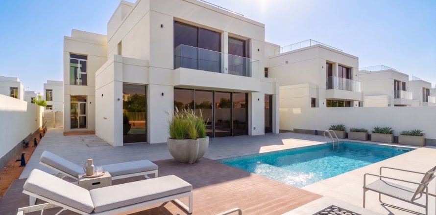 Villa asukohaga Jumeirah Islands, Dubai, AÜE: 5 magamistoaga, 548 m² Nr 766217