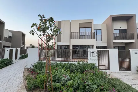 טאונהאוס למכירה ב Dubai Land, Dubai, איחוד האמירויות  4 חדרי שינה, 234 מ"ר, מספר 690316 - תמונה 6