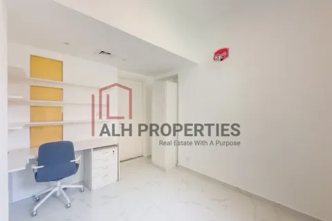 Vilë në The Springs, Dubai, Emiratet e Bashkuara Arabe 3 dhoma gjumi, 247 m2. № 690311 - Foto 13