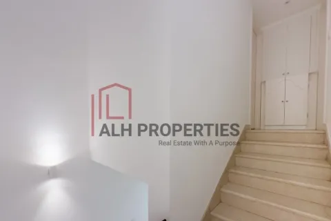 Vilë në The Springs, Dubai, Emiratet e Bashkuara Arabe 3 dhoma gjumi, 247 m2. № 690311 - Foto 25