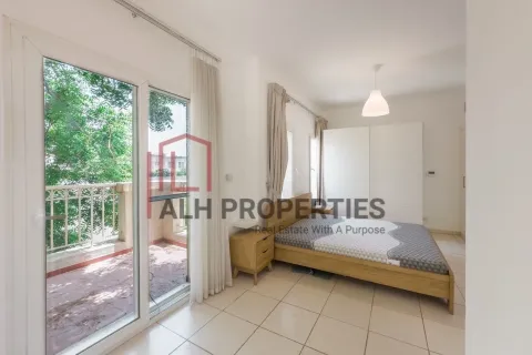 Vilë në The Springs, Dubai, Emiratet e Bashkuara Arabe 3 dhoma gjumi, 247 m2. № 690311 - Foto 21