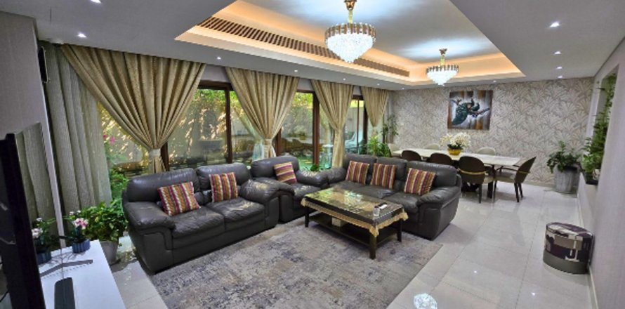Vilă în Meydan, Dubai, EAU 4 dormitoare, 218 mp.  №655680