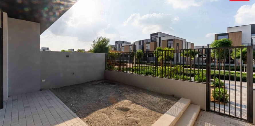 Kuća u nizu u gradu Dubai, UAE 3 spavaće sobe, 168 m2 Br. 655679