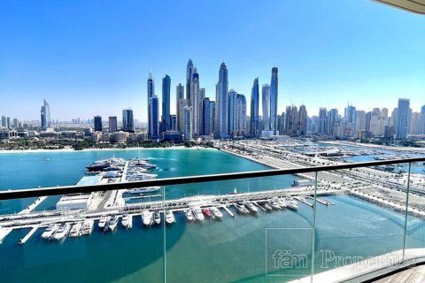 Apartamento en alquiler en Dubai Harbour, Dubai, EAU 3 dormitorios, 163.1 m2 № 655677 - foto 1