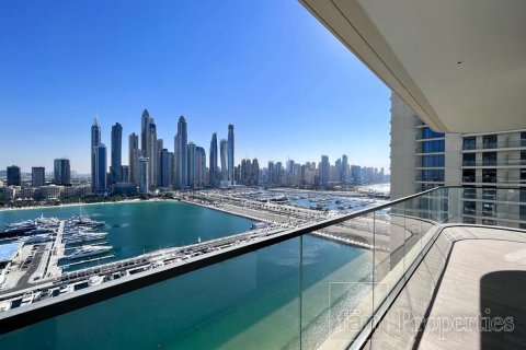 Appartamento a Dubai Harbour, Dubai, EAU 3 camere da letto, 163.1 mq. № 655677
