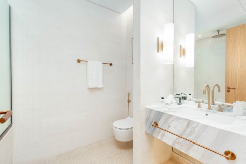 Apartamento en venta en Dubai Studio City, Dubai, EAU 2 dormitorios, 123.3 m2 № 682050 - foto 9