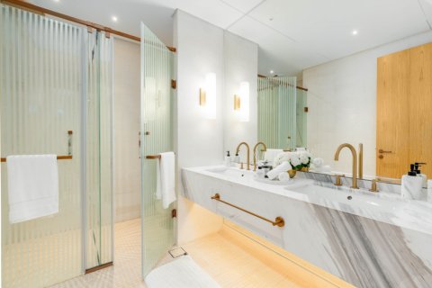 Apartamento en venta en Dubai Studio City, Dubai, EAU 2 dormitorios, 123.3 m2 № 682050 - foto 8