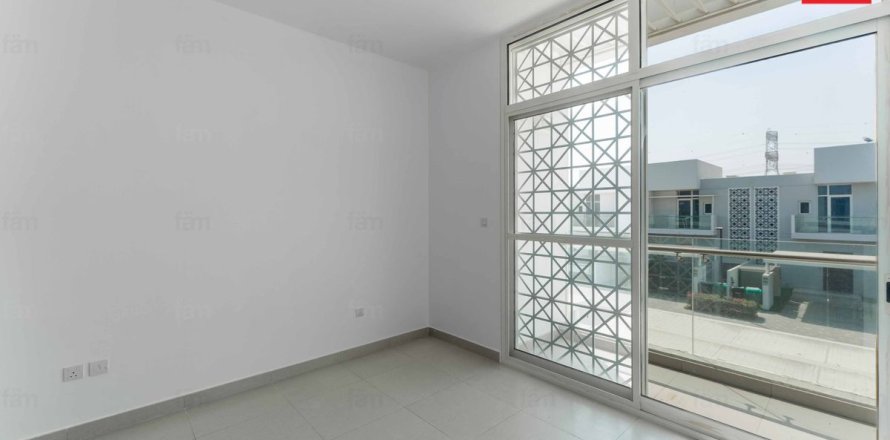 Kuća u nizu u gradu Dubai, UAE 3 spavaće sobe, 187.2 m2 Br. 722633
