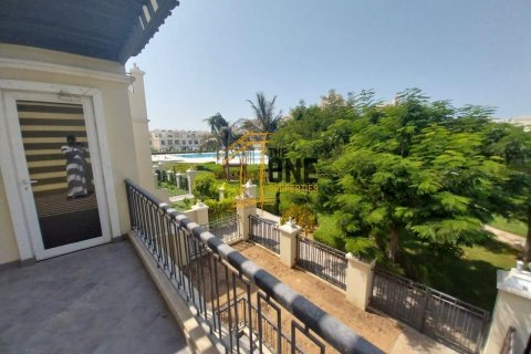 Rijtjeshuis te koop in Al Hamra Village, Ras Al Khaimah, VAE 3 slaapkamers, 259 vr.m., nr 575642 - foto 10