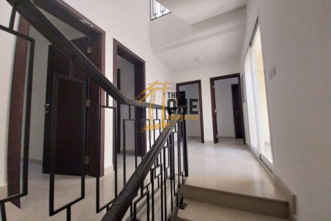 Rijtjeshuis te koop in Al Hamra Village, Ras Al Khaimah, VAE 3 slaapkamers, 259 vr.m., nr 575642 - foto 15