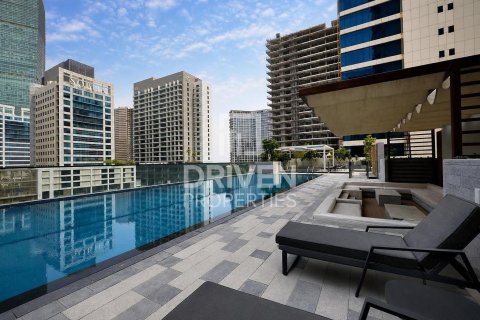 Lägenhet till försäljning i Business Bay, Dubai, UAE 1 sovrum, 60.85 kvm Nr. 767195 - fotografi 16