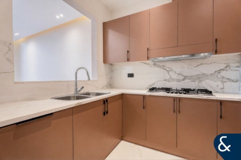 Al Furjan, Dubai, संयुक्त अरब अमीरात में विला, 4 बेडरूम, 233 वर्ग मीटर, संख्या 697919 - फ़ोटो 5