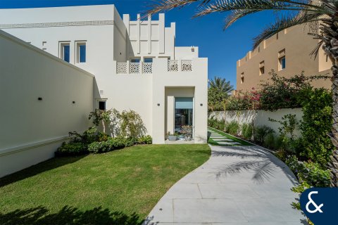 Arabian Ranches, Dubai, संयुक्त अरब अमीरात में विला, 5 बेडरूम, 474 वर्ग मीटर, संख्या 697929 - फ़ोटो 27