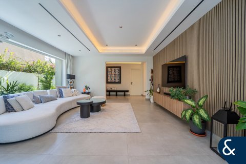 Arabian Ranches, Dubai, संयुक्त अरब अमीरात में विला, 5 बेडरूम, 474 वर्ग मीटर, संख्या 697929 - फ़ोटो 5