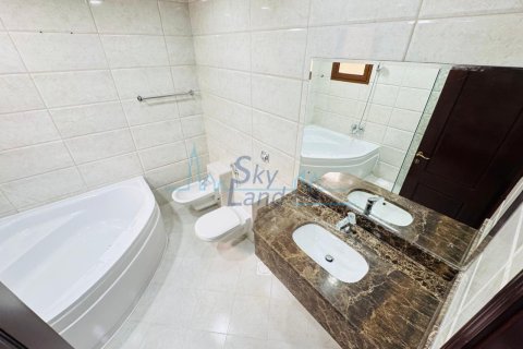 Villa itt: Al Barsha, Dubai, EAE, 5 hálószoba, 371.6 m², azonosító: 646432 - fénykép 25
