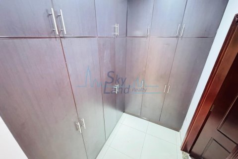 Villa itt: Al Barsha, Dubai, EAE, 5 hálószoba, 371.6 m², azonosító: 646432 - fénykép 12