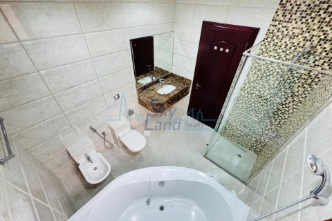 Villa itt: Al Barsha, Dubai, EAE, 5 hálószoba, 371.6 m², azonosító: 646432 - fénykép 15