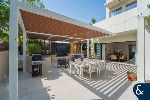 Vilă de vânzare în Arabian Ranches, Dubai, EAU 3 dormitoare, 309 mp. №666650 - poză 3