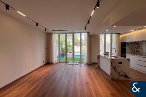 Villa in vendita a The Springs, Dubai, EAU 3 camere da letto, 157 mq. № 666647 - foto 3