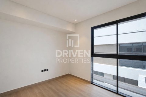 Villa te huur in Dubai Land, Dubai, VAE 3 slaapkamers, 281.59 vr.m., nr 746694 - foto 17