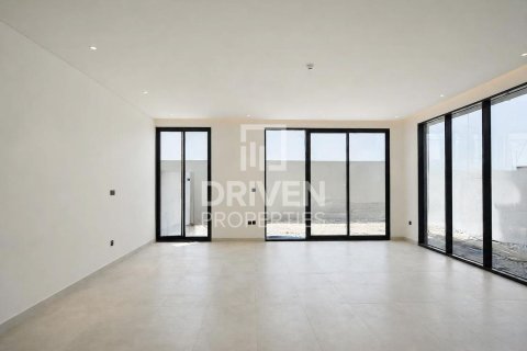 Villa te huur in Dubai Land, Dubai, VAE 3 slaapkamers, 281.59 vr.m., nr 746694 - foto 3