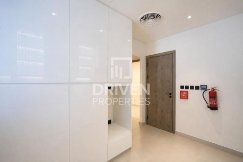 Villa te huur in Dubai Land, Dubai, VAE 3 slaapkamers, 281.59 vr.m., nr 746694 - foto 23