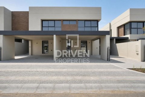Вилла Dubai Land, Дубай, БАӘ-да 3 жатын бөлмелер, 281.59 м² № 746694