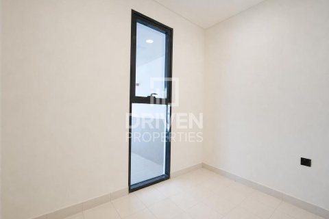 Villa te huur in Dubai Land, Dubai, VAE 3 slaapkamers, 281.59 vr.m., nr 746694 - foto 21