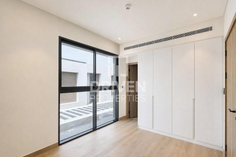 Villa te huur in Dubai Land, Dubai, VAE 3 slaapkamers, 281.59 vr.m., nr 746694 - foto 15