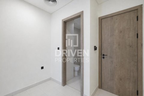 Villa te huur in Dubai Land, Dubai, VAE 3 slaapkamers, 281.59 vr.m., nr 746694 - foto 22