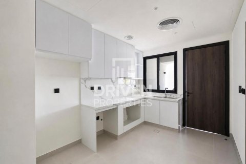 Villa zur Miete in Dubai Land, Dubai, VAE 5 Schlafzimmer, 325.25 m2 Nr. 746695 - Foto 3