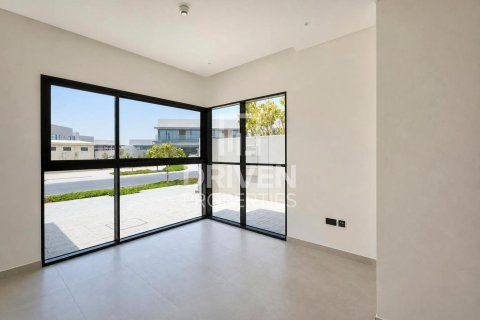 Villa zur Miete in Dubai Land, Dubai, VAE 5 Schlafzimmer, 325.25 m2 Nr. 746695 - Foto 2