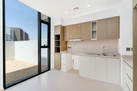 Müüa villa asukohaga Arabian Ranches 3, Dubai, AÜE: 3 magamistoaga, 180 m² Nr 697278 - pilt 2